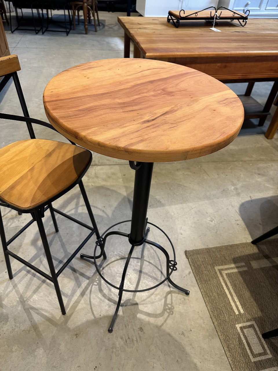 Mesa Bistrô Pé de Ferro