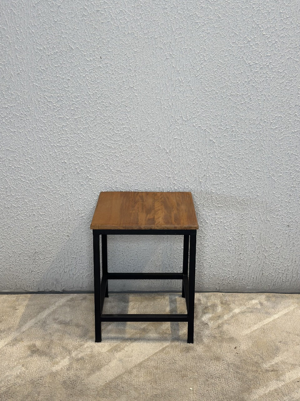 Banqueta Quadrada Industrial