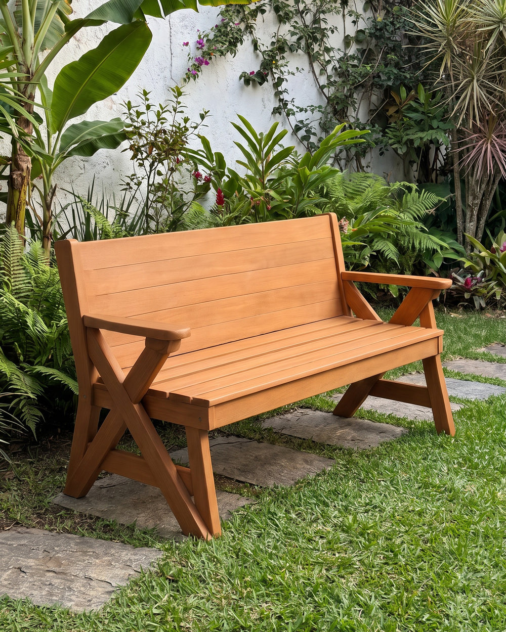 Banco De Jardim Madeira Maciça Com Encosto e Braços