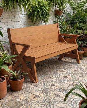 Banco De Jardim Madeira Maciça Com Encosto e Braços