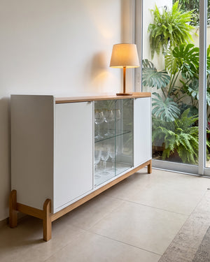 Buffet Bari Branco 2 Portas Com Vitrine De Vidro