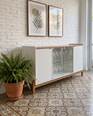 Buffet Bari Branco 2 Portas Com Vitrine De Vidro