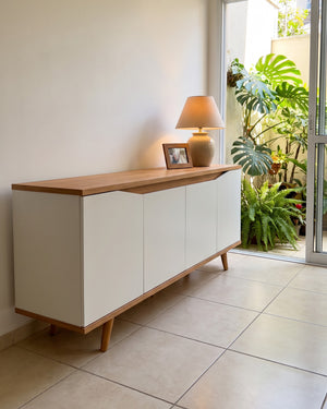 Buffet Grace Branco 4 Portas Tampo Madeira Pés Palito