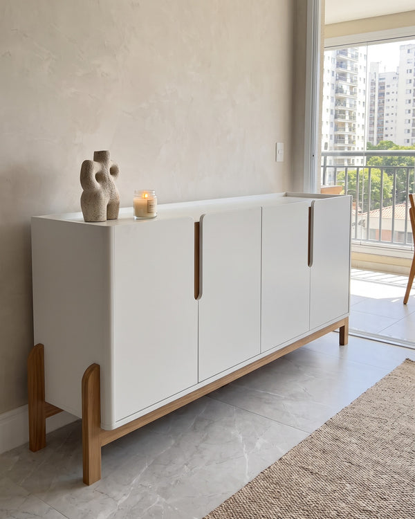 Buffet Lizz 170cm Branco 4 Portas Com Base De Madeira