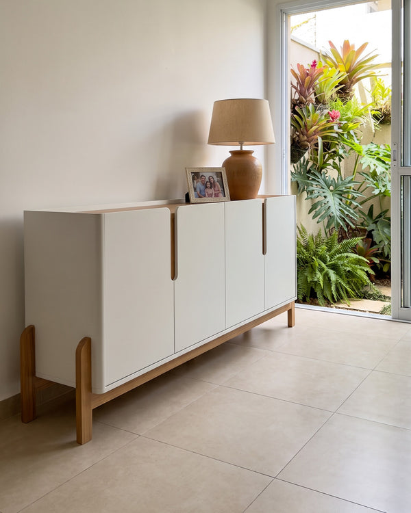 Buffet Lizz 170cm Branco 4 Portas Com Base De Madeira