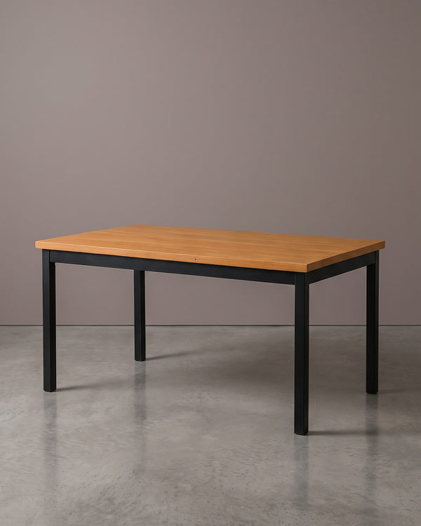 Mesa De Jantar Industrial Tampo Madeira De Demolição Base De Aço