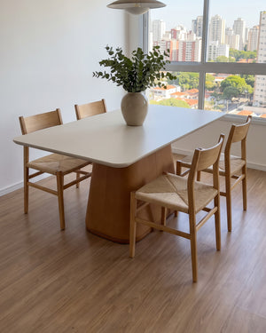 Mesa De Jantar Maisa Tampo Off White Base Cônica