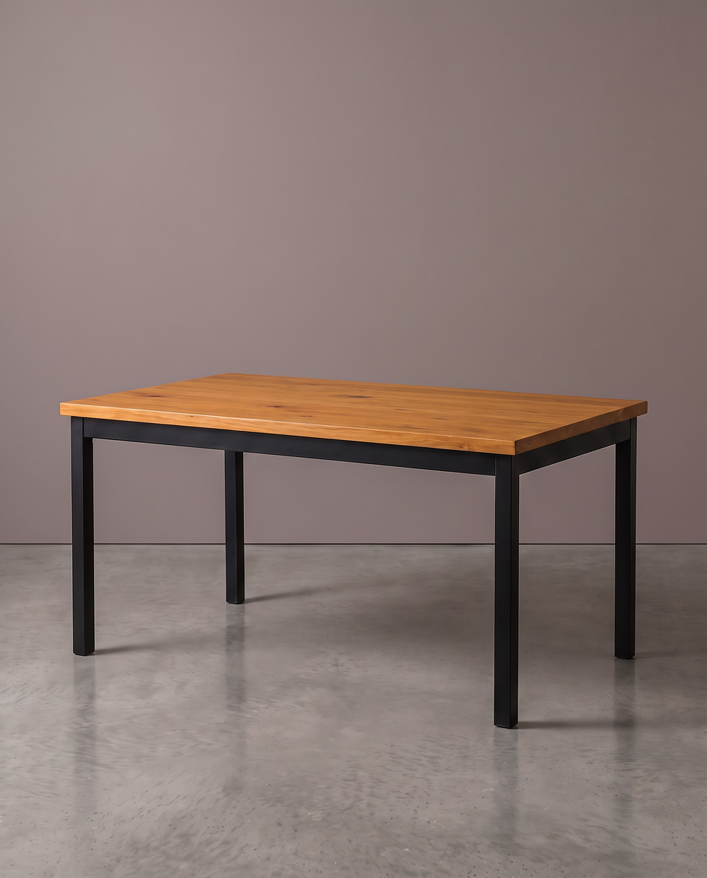 Mesa De Jantar Industrial Tampo Madeira De Demolição Base De Aço — Maquinado (liso)