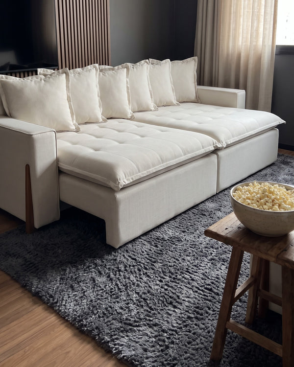 Sofá Viena Retrátil Off White Com Detalhe Em Madeira